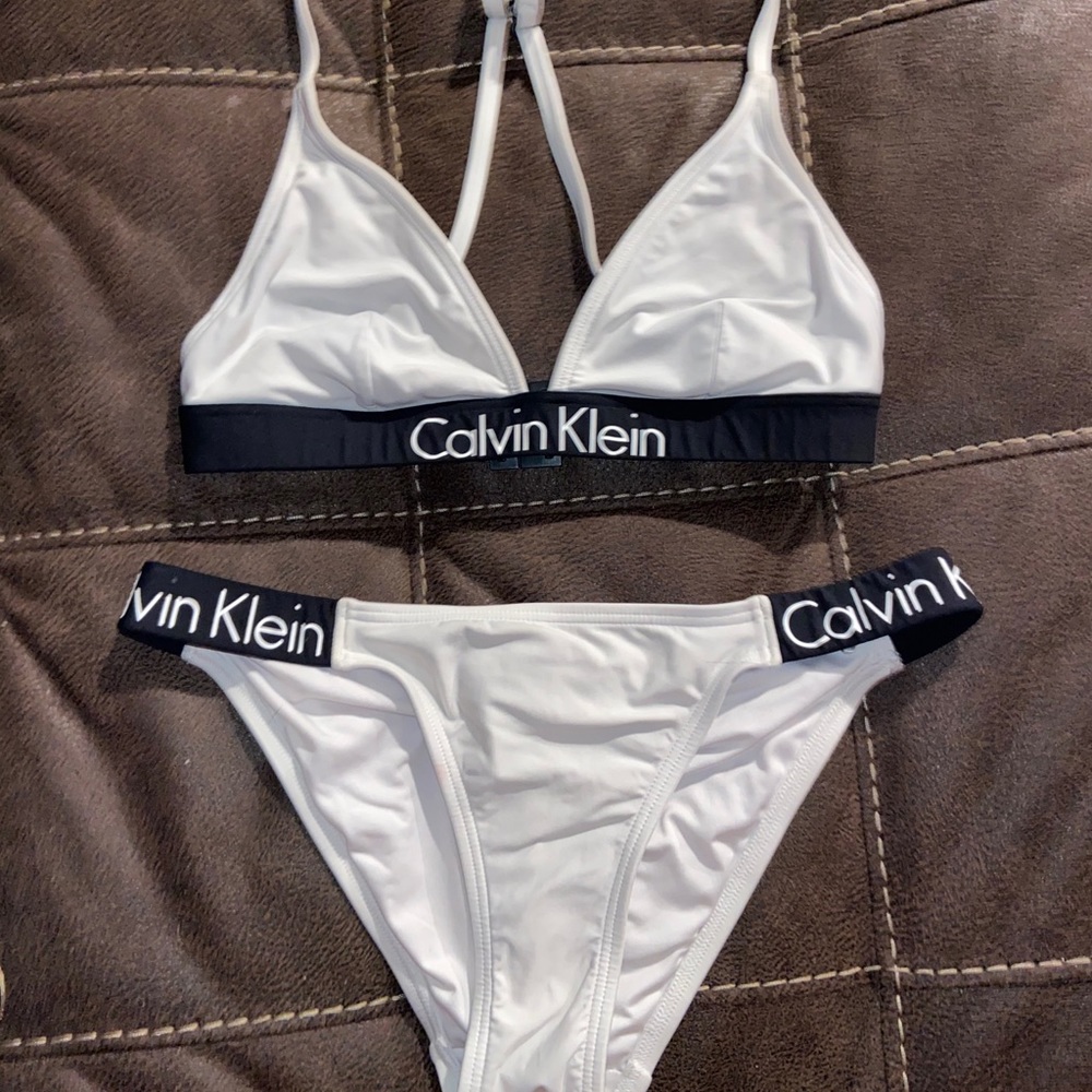 Calvin Klein Bikini Set | Size Small
